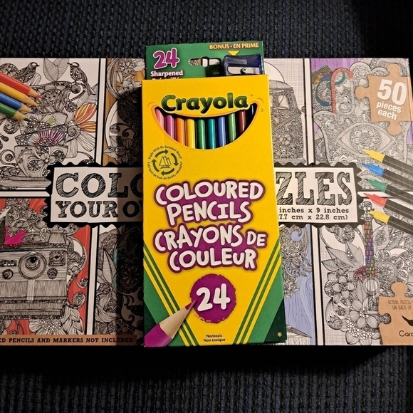 Cardinal Other - Color your own puzzles 8 puzzles & 24 Crayola pencil crayons